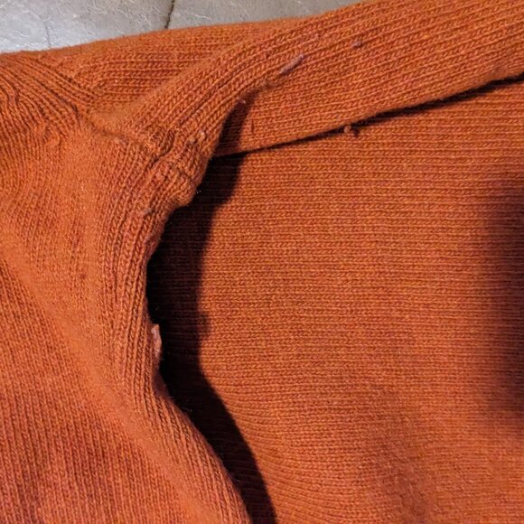 Men's Banana Republic Wool Sweater - Picture 3 of 6